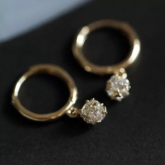 ✨Elegant 18K GP Stamped S925 Earrings - Picture 1 of 3